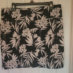 Skort black and white